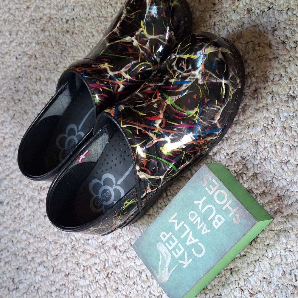 Colorful Sanita Clogs Patent Black New Never Worn 38